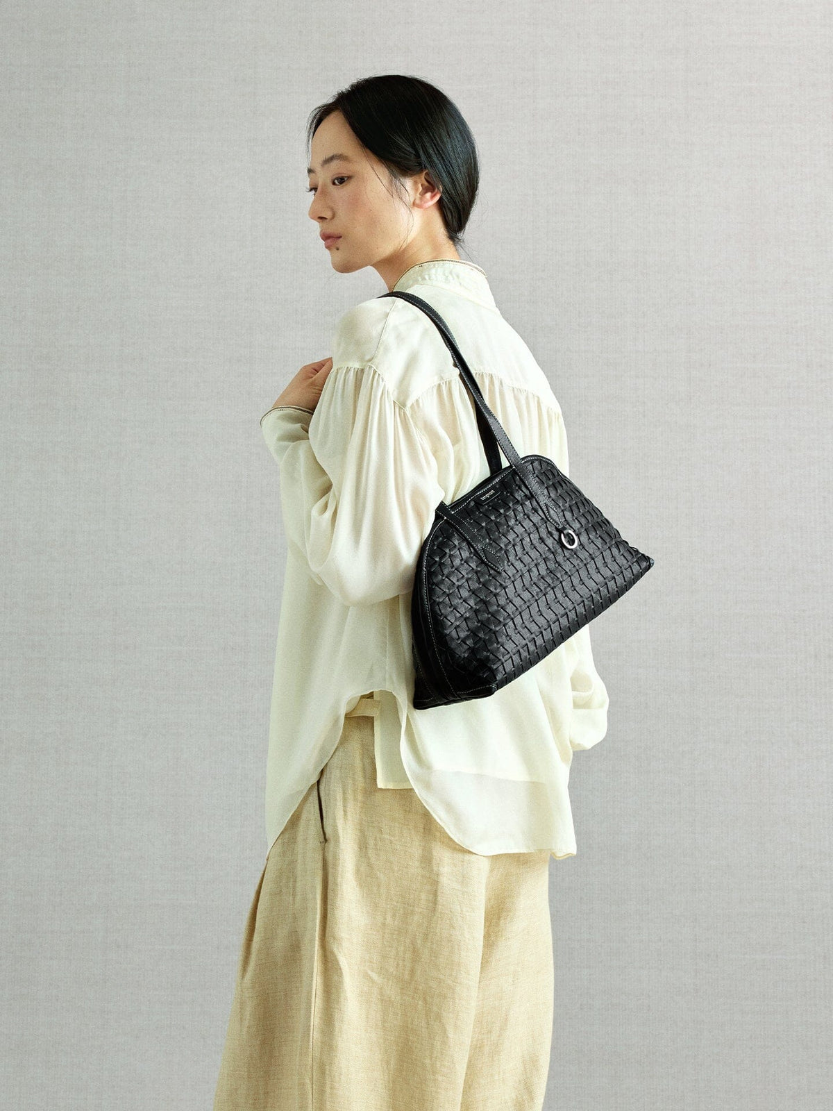 Lattice Shellseeker Bag