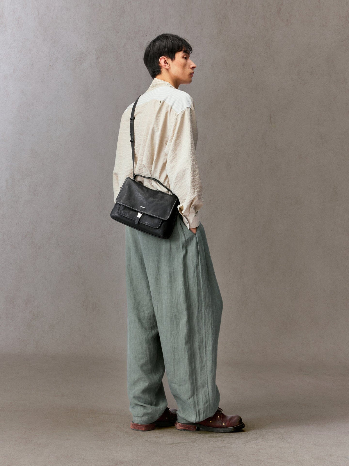 Small Shan Messenger Bag