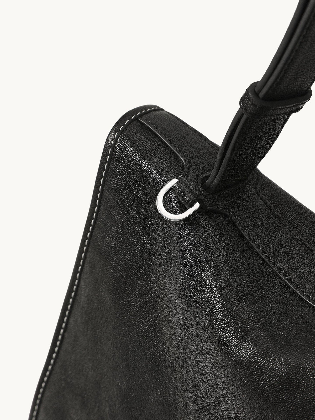 Medium Shan Messenger Bag