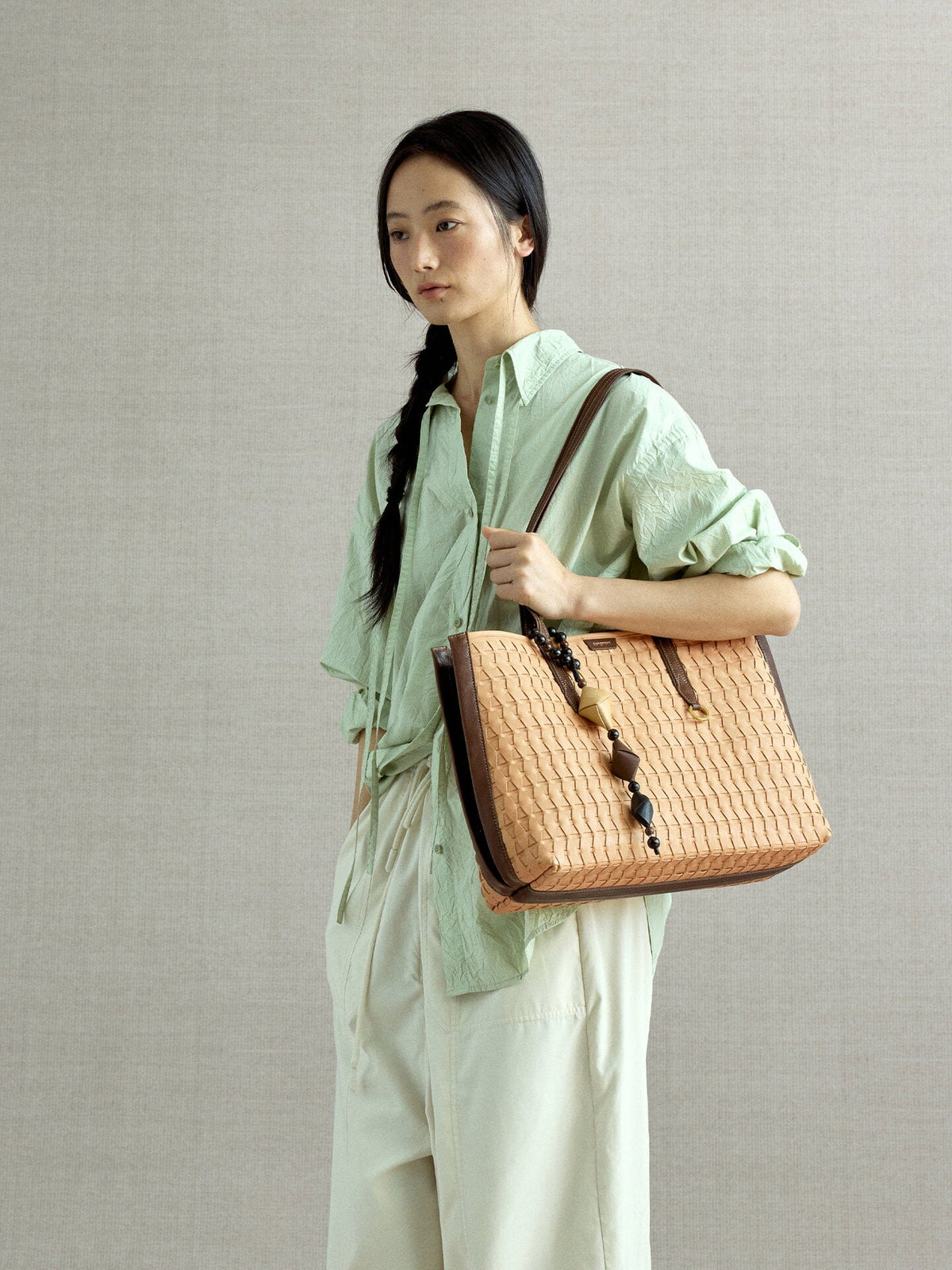 Medium Lattice Tote
